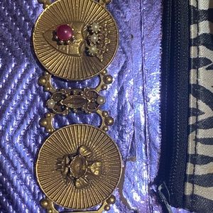 Cors bracelet costume